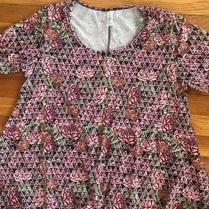 Lularoe Perfect Tee Medium